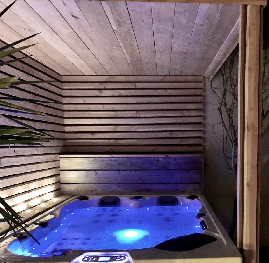 Montbazin La Domitia - Maison D'Hotes, Massages & Bien-Etre מראה חיצוני תמונה