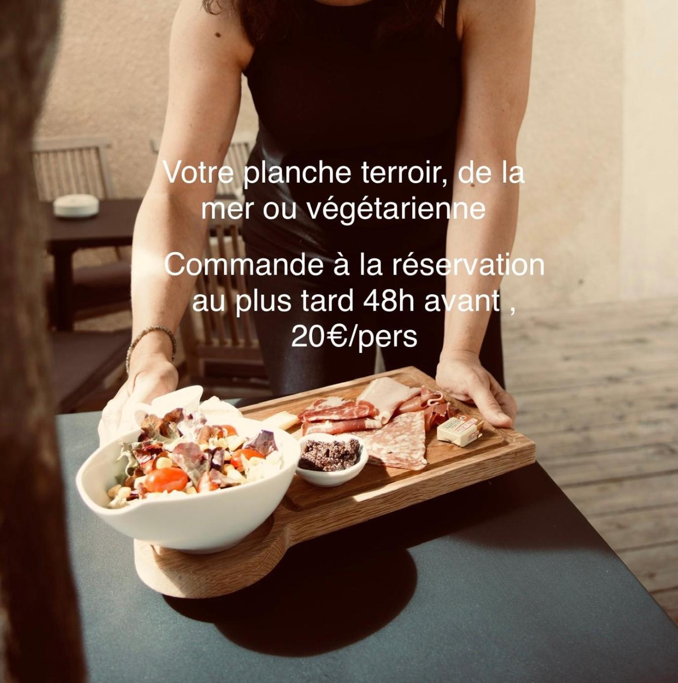 Montbazin La Domitia - Maison D'Hotes, Massages & Bien-Etre מראה חיצוני תמונה